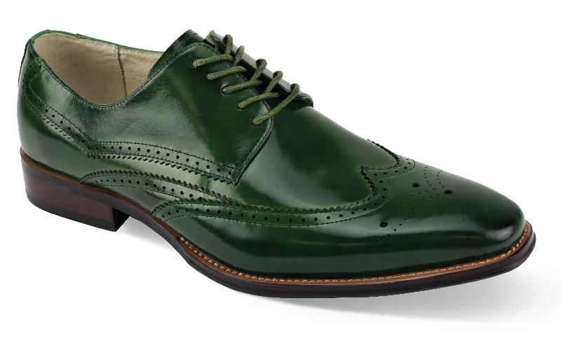 Gentlemen Classic Footwear Collection: Wingtip Lace Shoes in Olive